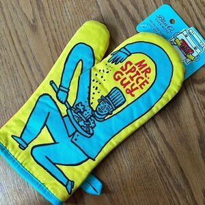 Blue Q Oven Mitt Cook Bake Mr Spice Guy